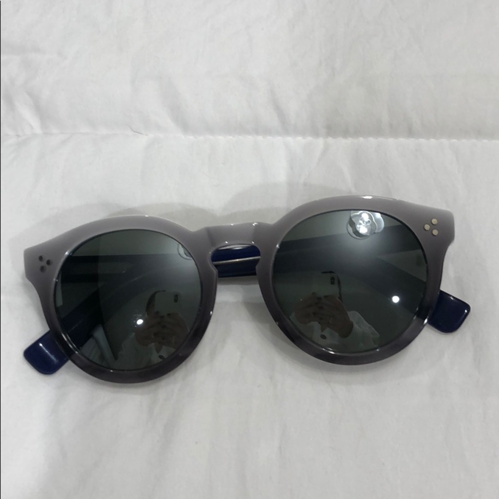 Illesteva Leonard Sunglasses in Gray Gradient
